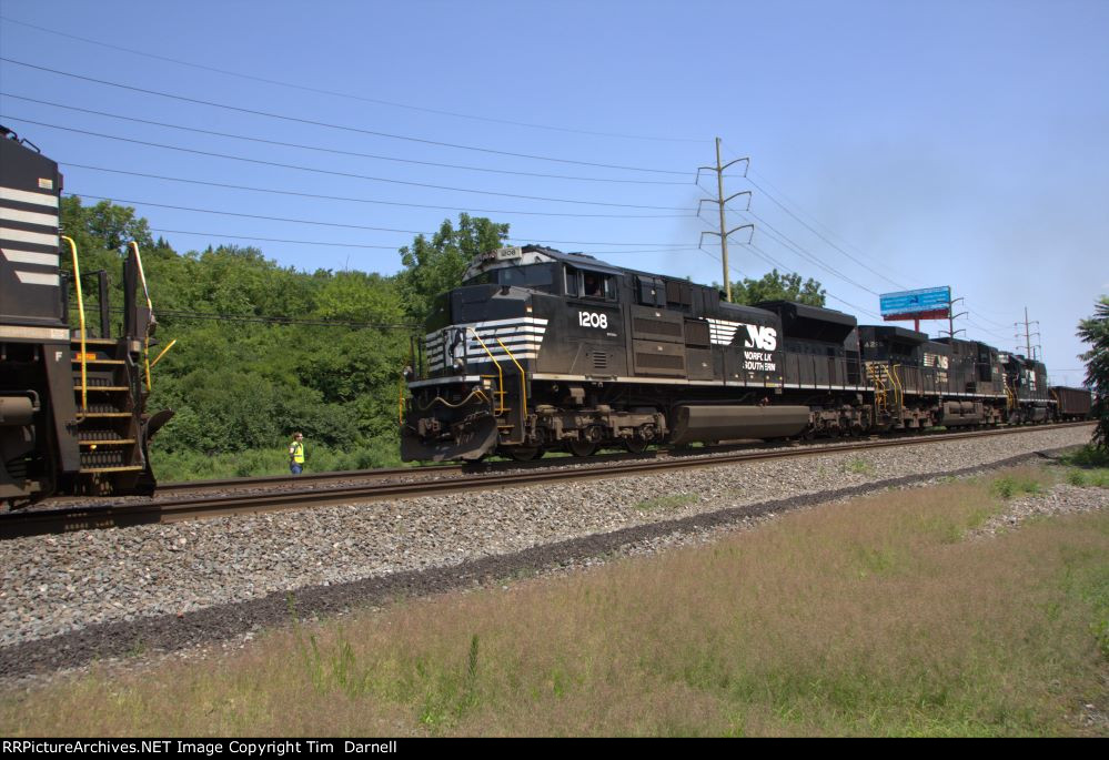 NS 1208 leads 11K